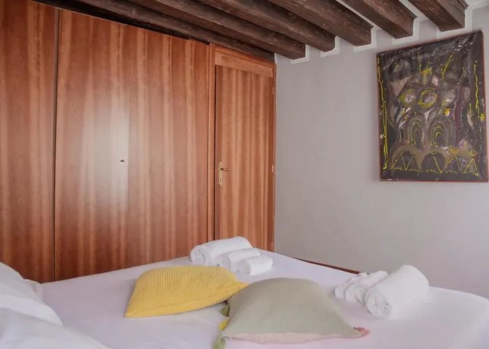 Superior In Via Garibaldi By Bricola *